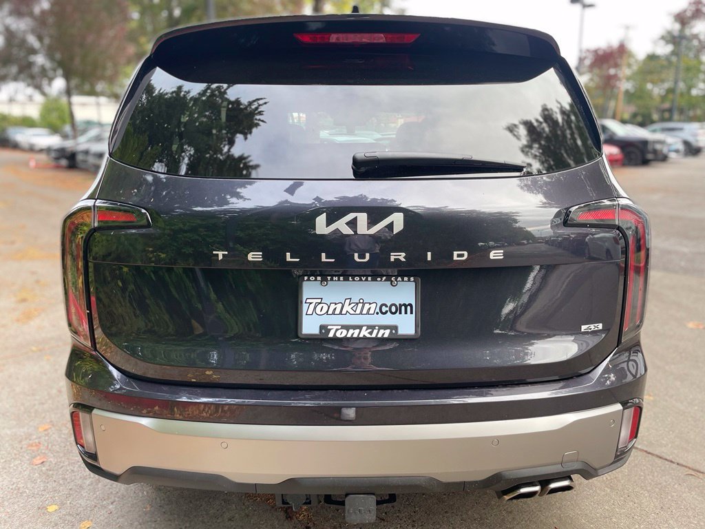 Used 2025 Kia Telluride EX w/ EX Captain's Chair Package AWD/4WD image 5