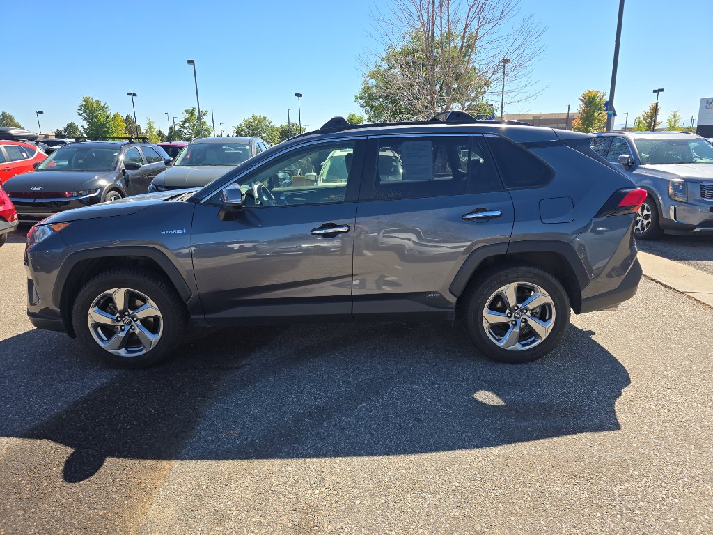 Used 2019 Toyota RAV4 Limited image 2