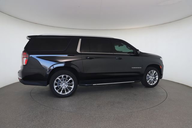 Used 2023 Chevrolet Suburban LT w/ LT Signature Plus Package AWD/4WD image 21