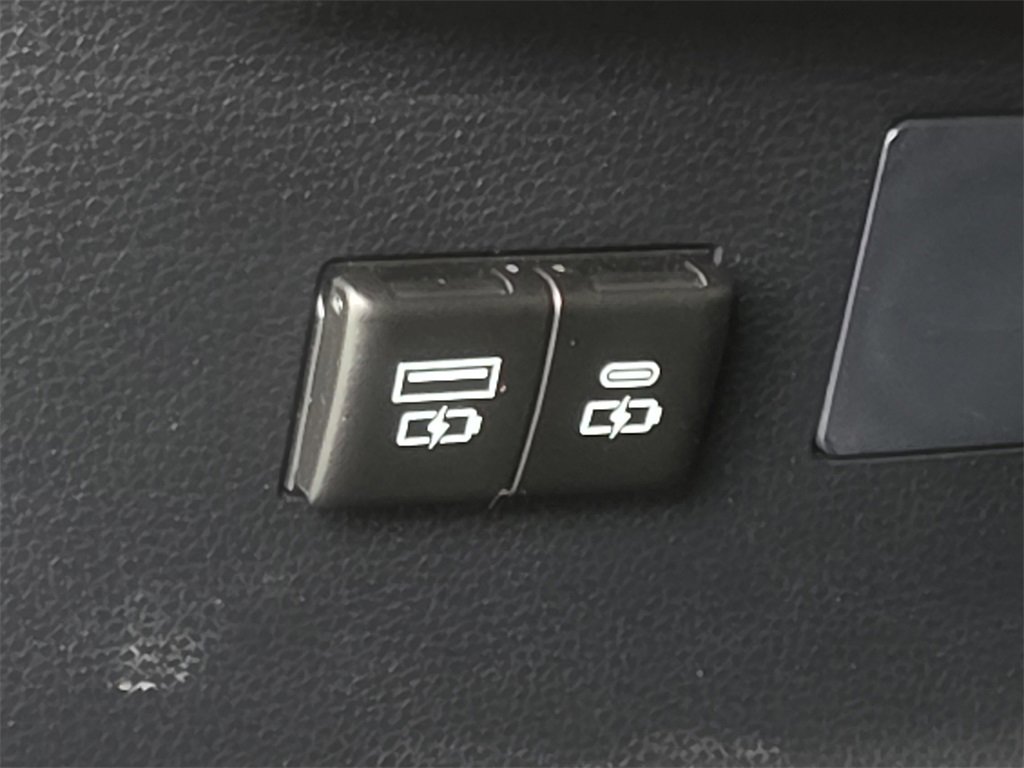 Used 2025 Toyota Tundra SR5 image 15