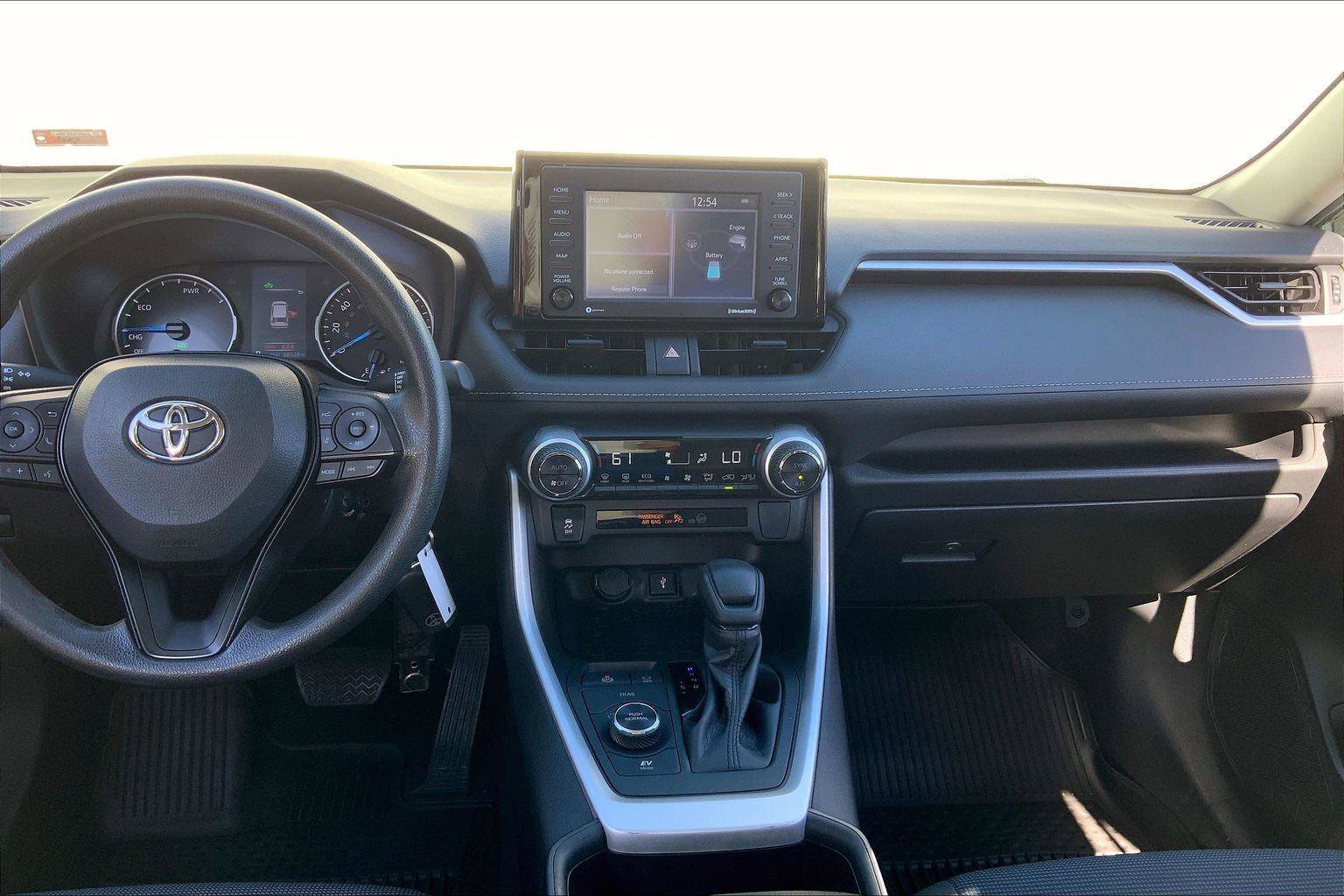 Used 2022 Toyota RAV4 LE image 6