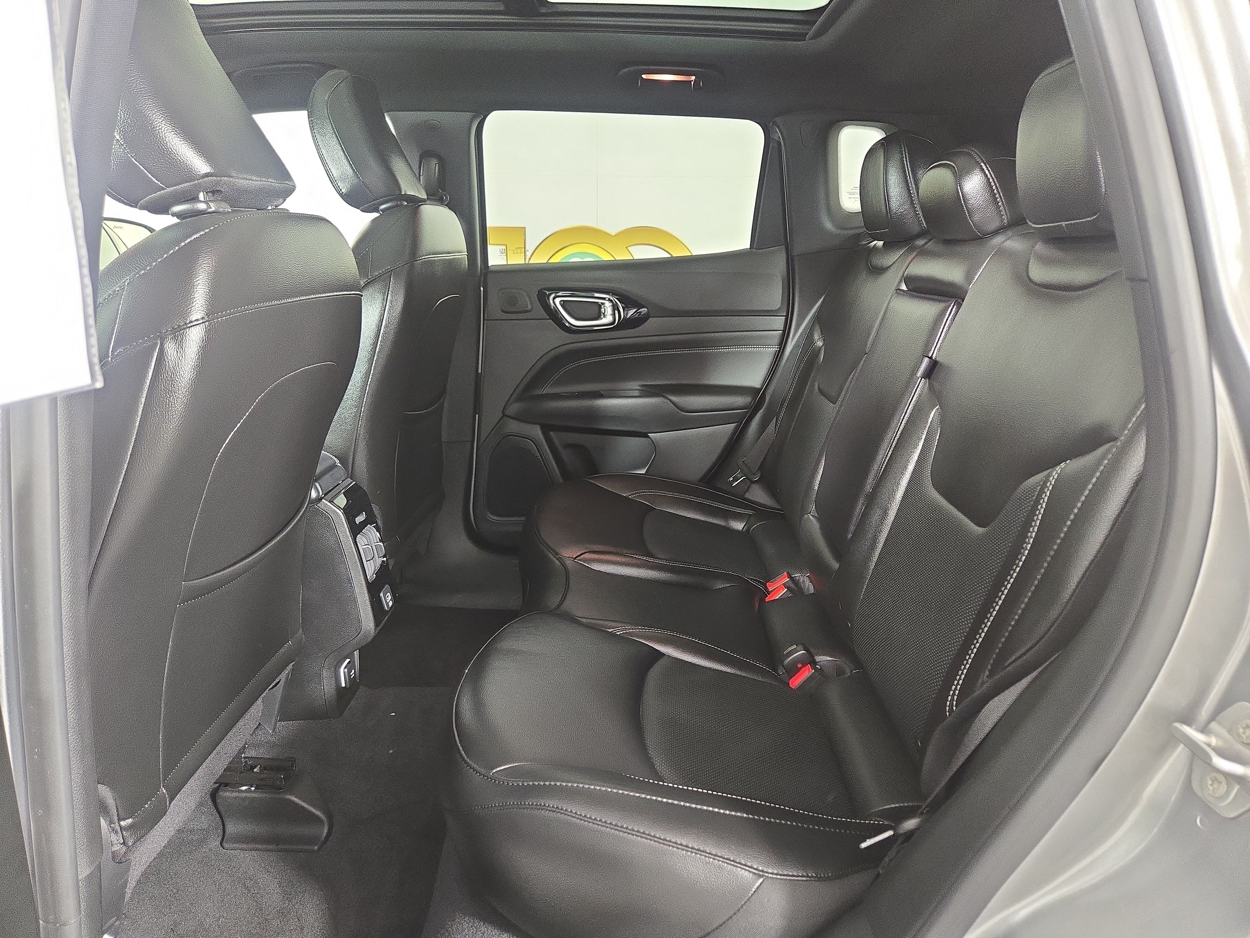 Used 2022 Jeep Compass High Altitude AWD/4WD image 12