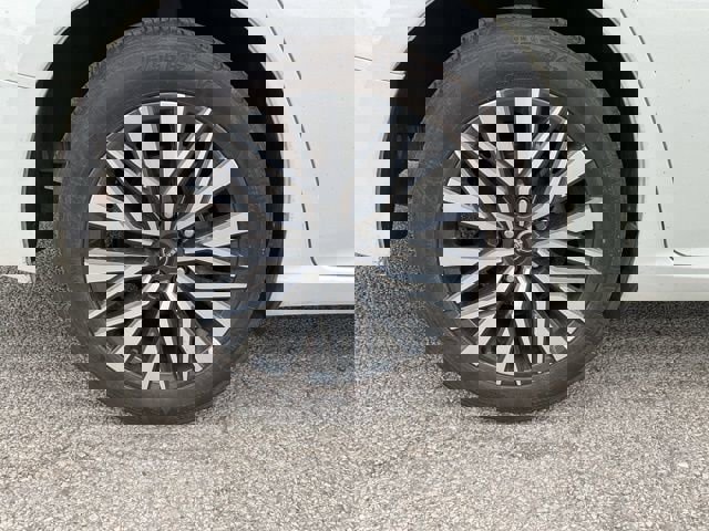 Used 2025 Nissan Altima 2.5 SV image 8