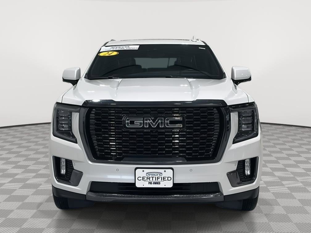 Used 2024 GMC Yukon Denali Ultimate AWD/4WD image 8