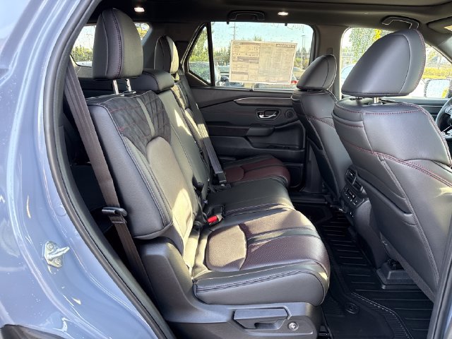 New 2026 Honda Pilot Black Edition image 10