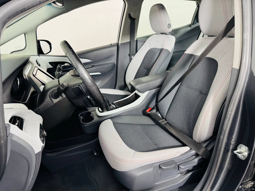 Used 2021 Chevrolet Bolt LT FWD image 6