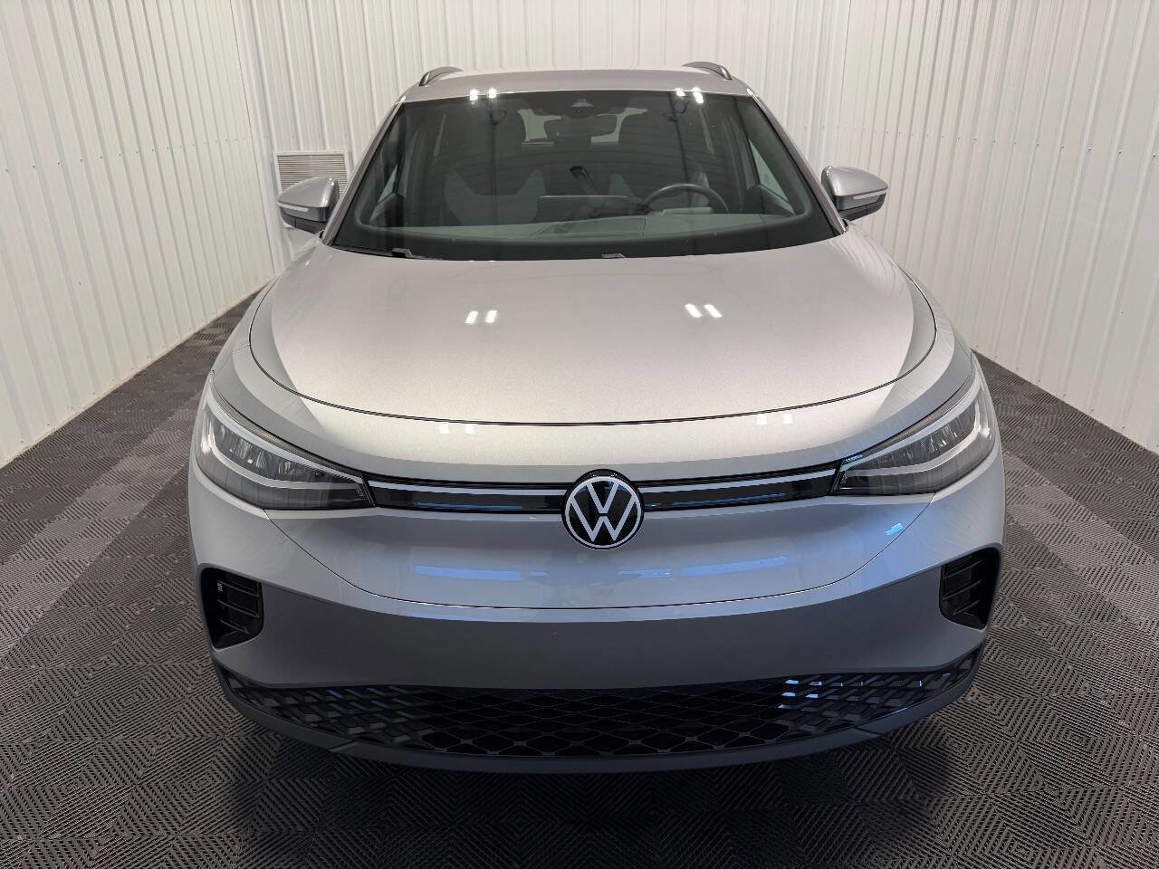 Used 2023 Volkswagen ID.4 Pro image 2