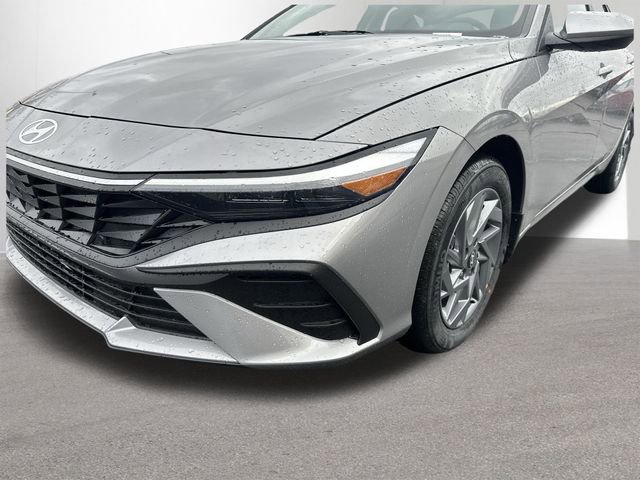 New 2026 Hyundai Elantra Blue image 42
