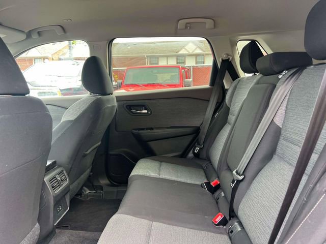 Used 2023 Nissan Rogue SV FWD image 19