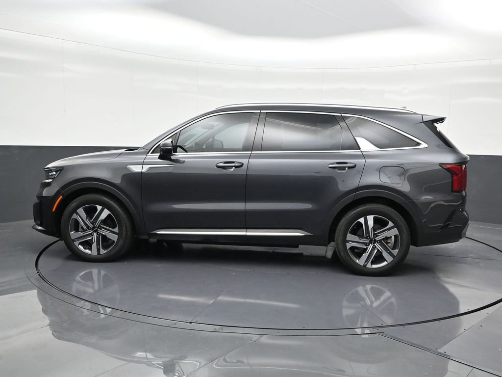 Used 2023 Kia Sorento SX Prestige image 2