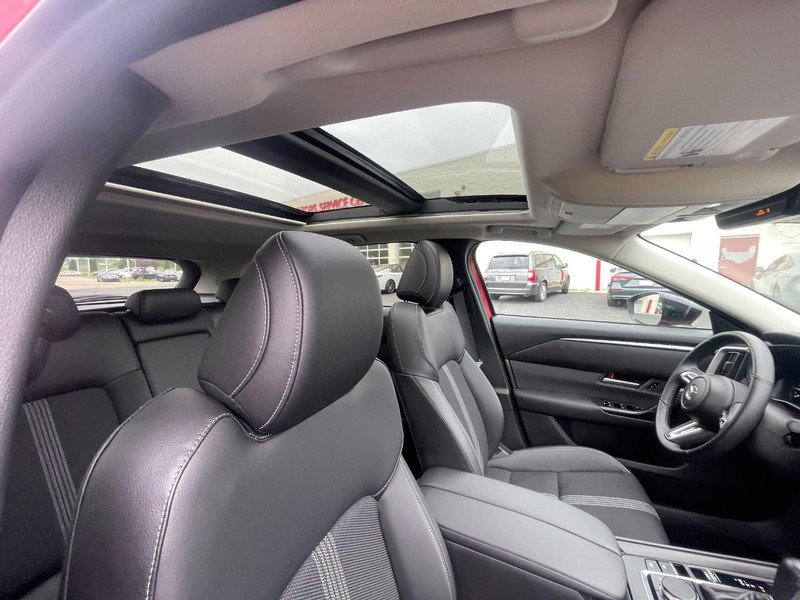 Used 2025 MAZDA CX-50 AWD 2.5 S w/ Premium Package image 11