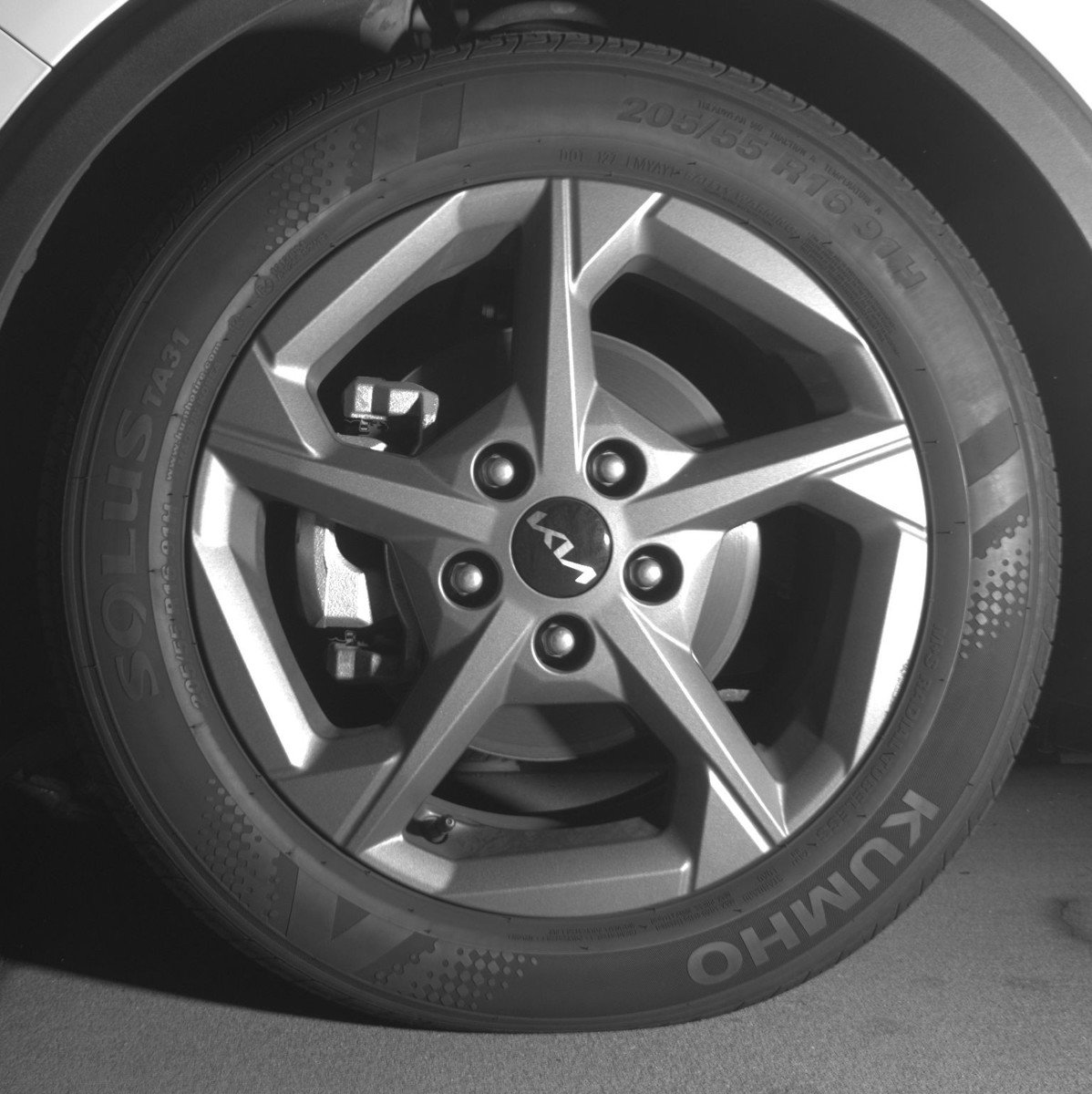 Used 2025 Kia K4 LXS image 12