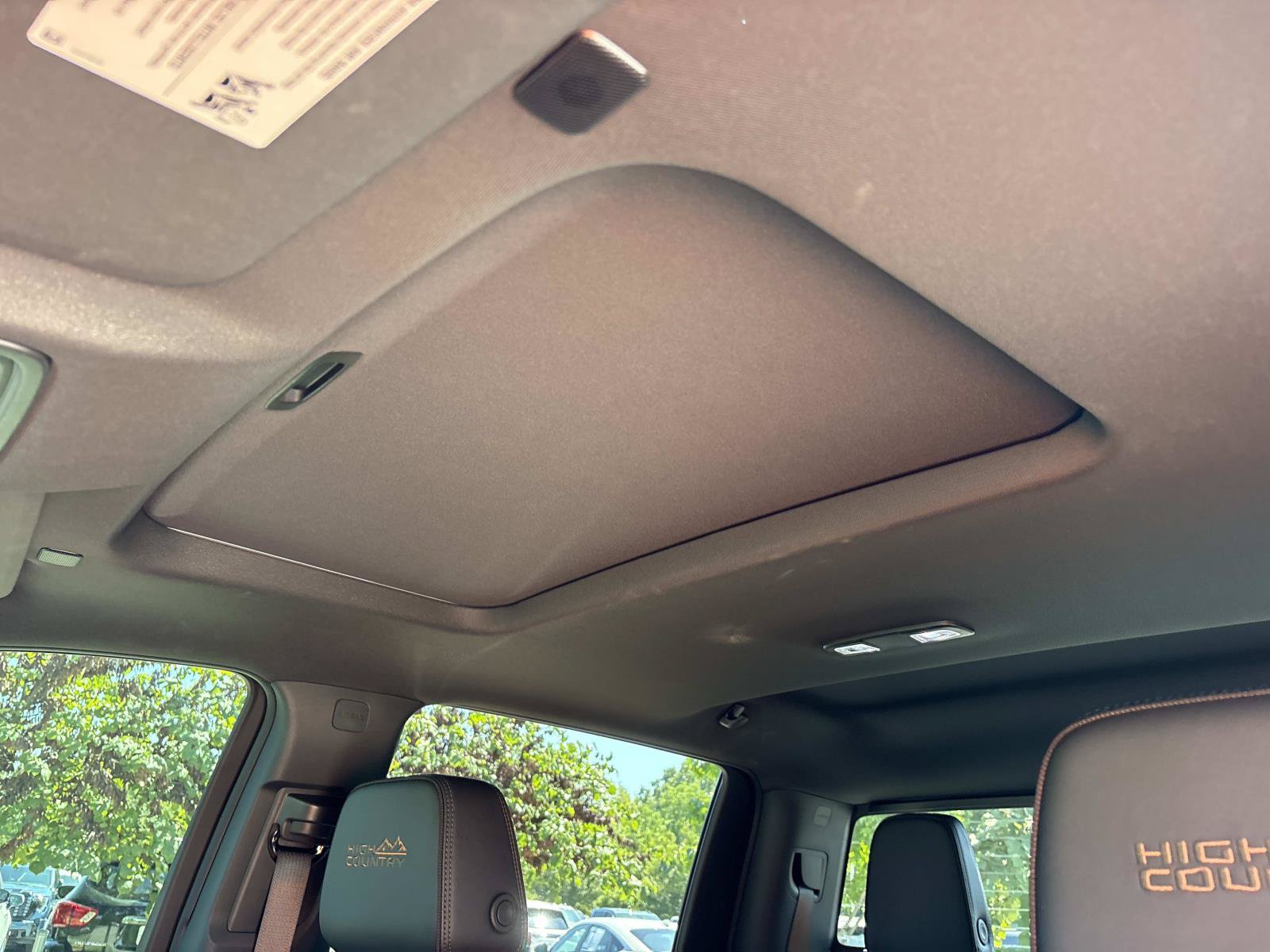 Used 2025 Chevrolet Silverado 2500 High Country w/ Midnight Edition AWD/4WD image 18