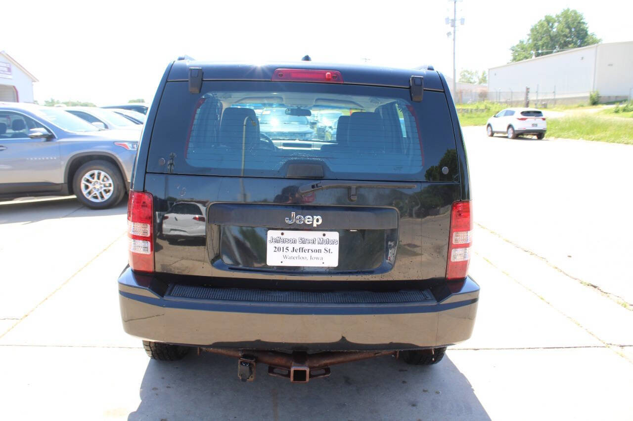 Used 2009 Jeep Liberty Sport RWD image 7