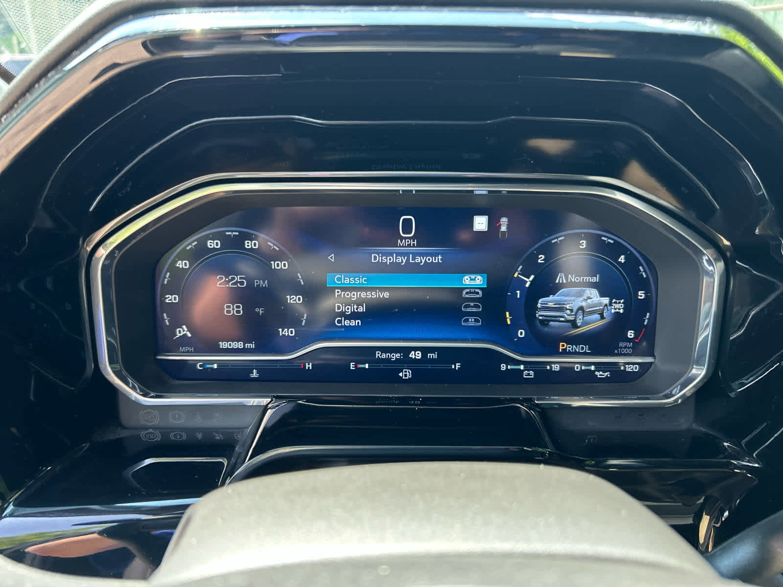 Used 2023 Chevrolet Silverado 1500 LT image 11