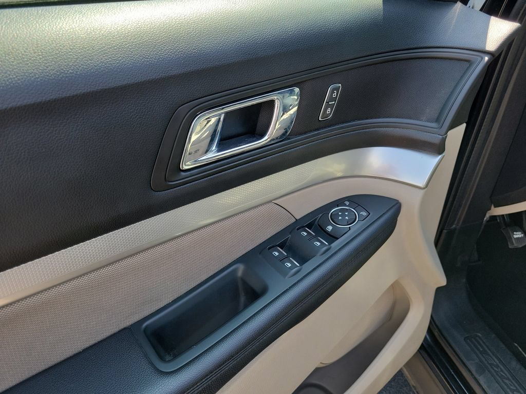 Used 2018 Ford Explorer FWD image 24