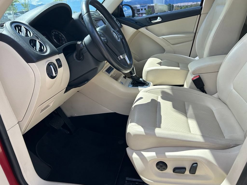 Used 2016 Volkswagen Tiguan SE FWD image 23