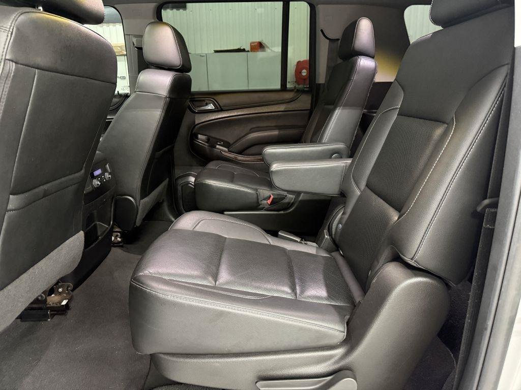 Used 2020 GMC Yukon XL SLT AWD/4WD image 34