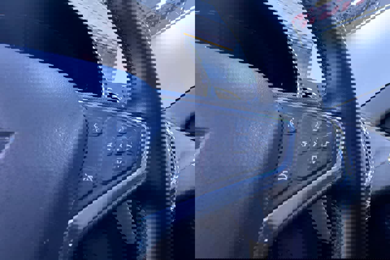 Used 2023 Chevrolet Equinox LT image 21