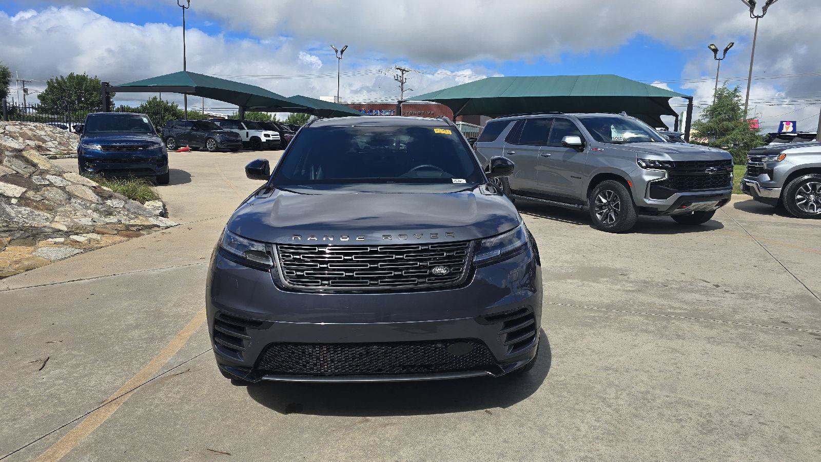Certified 2026 Land Rover Range Rover Velar Dynamic SE AWD/4WD image 6