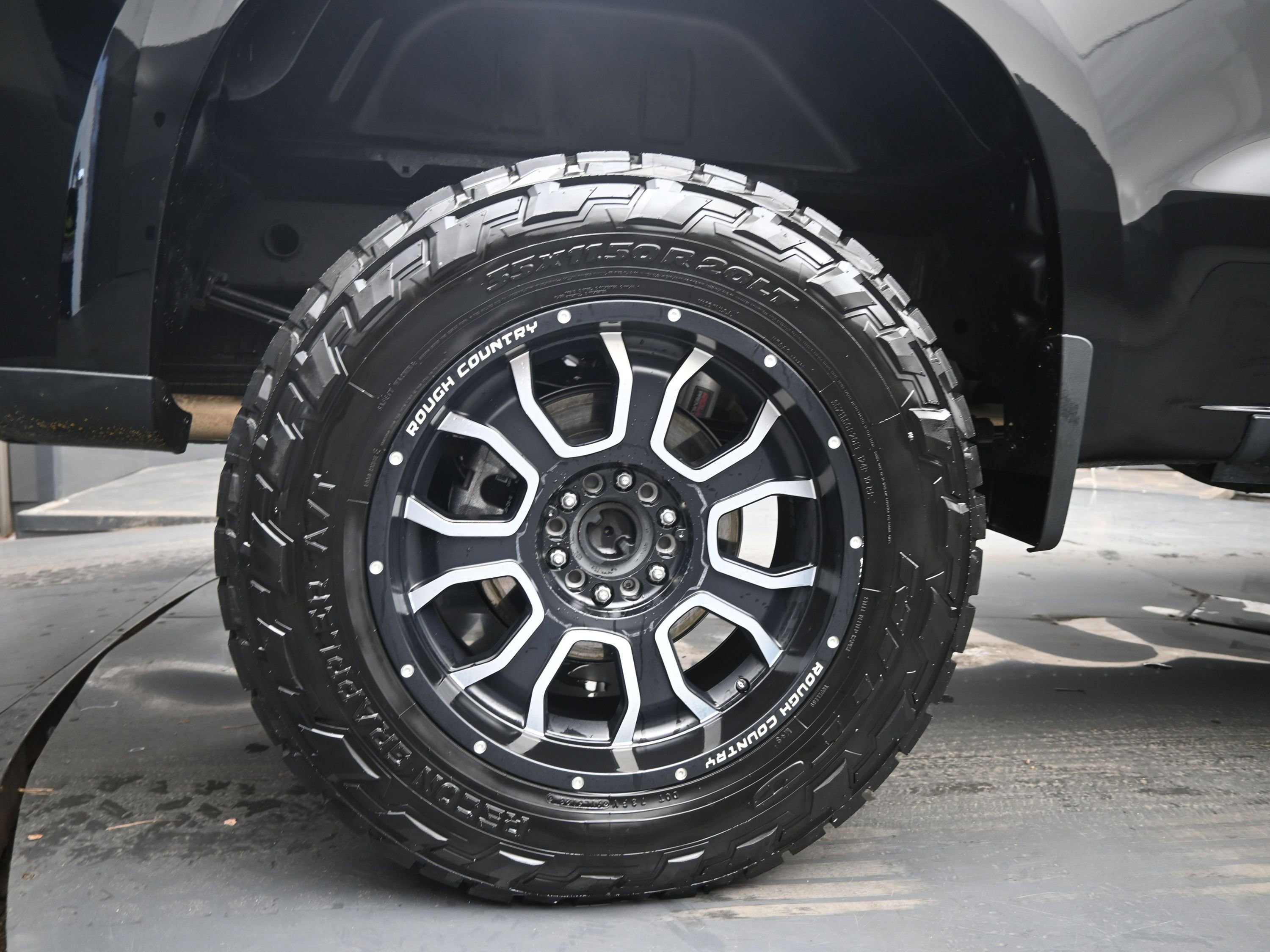 Used 2023 Chevrolet Silverado 1500 RST w/ Z71 Off-Road Package image 11