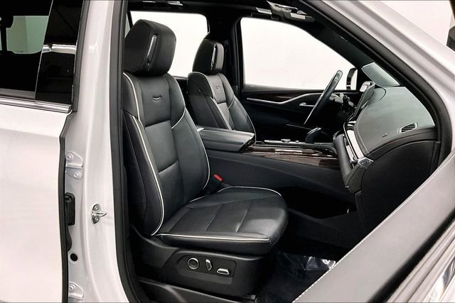 Used 2023 Cadillac Escalade Premium Luxury w/ Performance Package AWD/4WD image 8