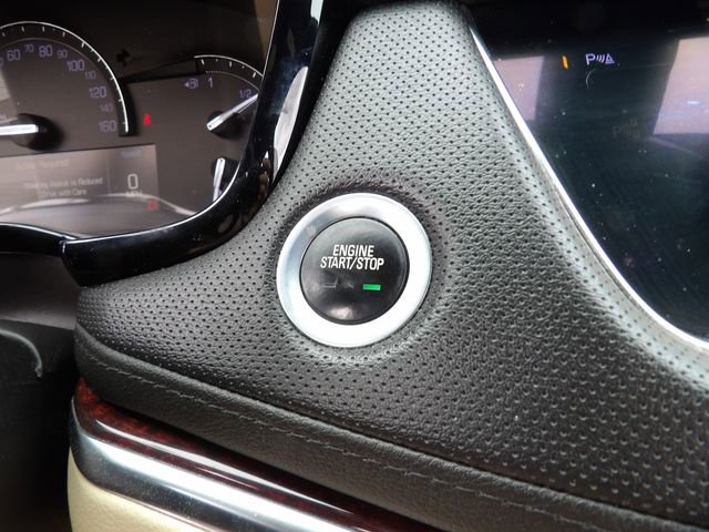 Used 2019 Cadillac XT5 Premium Luxury FWD image 16