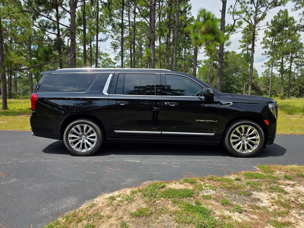 Used 2024 GMC Yukon XL Denali w/ Denali Reserve Package AWD/4WD image 6