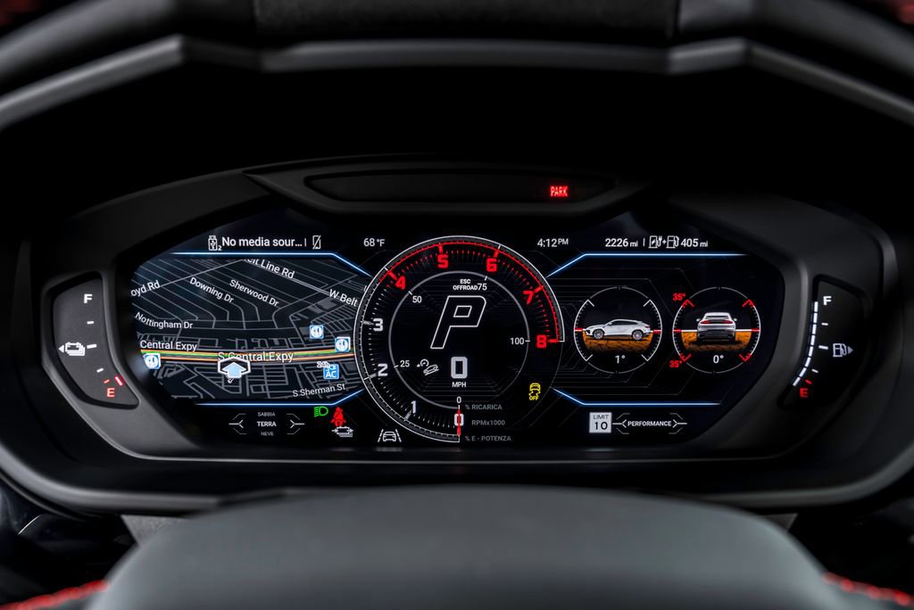Used 2025 Lamborghini Urus SE AWD/4WD image 65