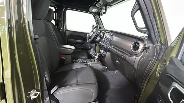 Used 2023 Jeep Wrangler Unlimited w/ 8.4" Radio Group AWD/4WD image 29