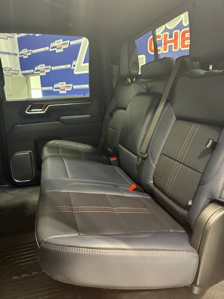 Used 2025 Chevrolet Silverado 2500 High Country w/ High Country Premium Package AWD/4WD image 44