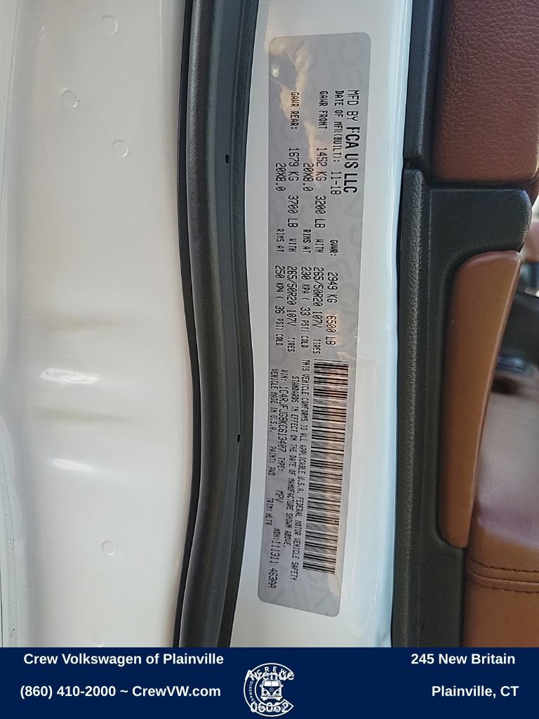 Used 2019 Jeep Grand Cherokee Summit AWD/4WD image 36
