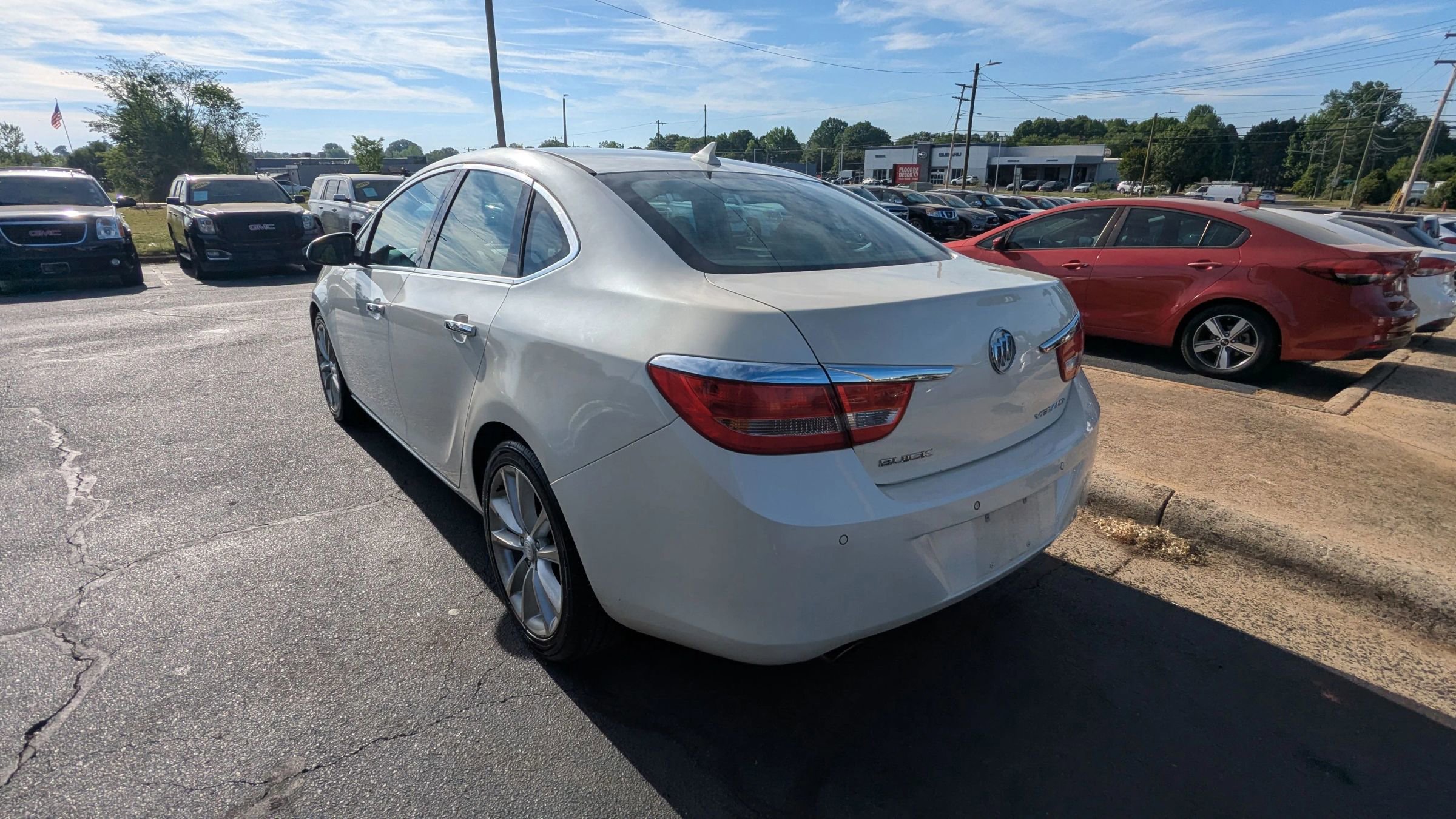 Used 2012 Buick Verano Leather FWD image 5