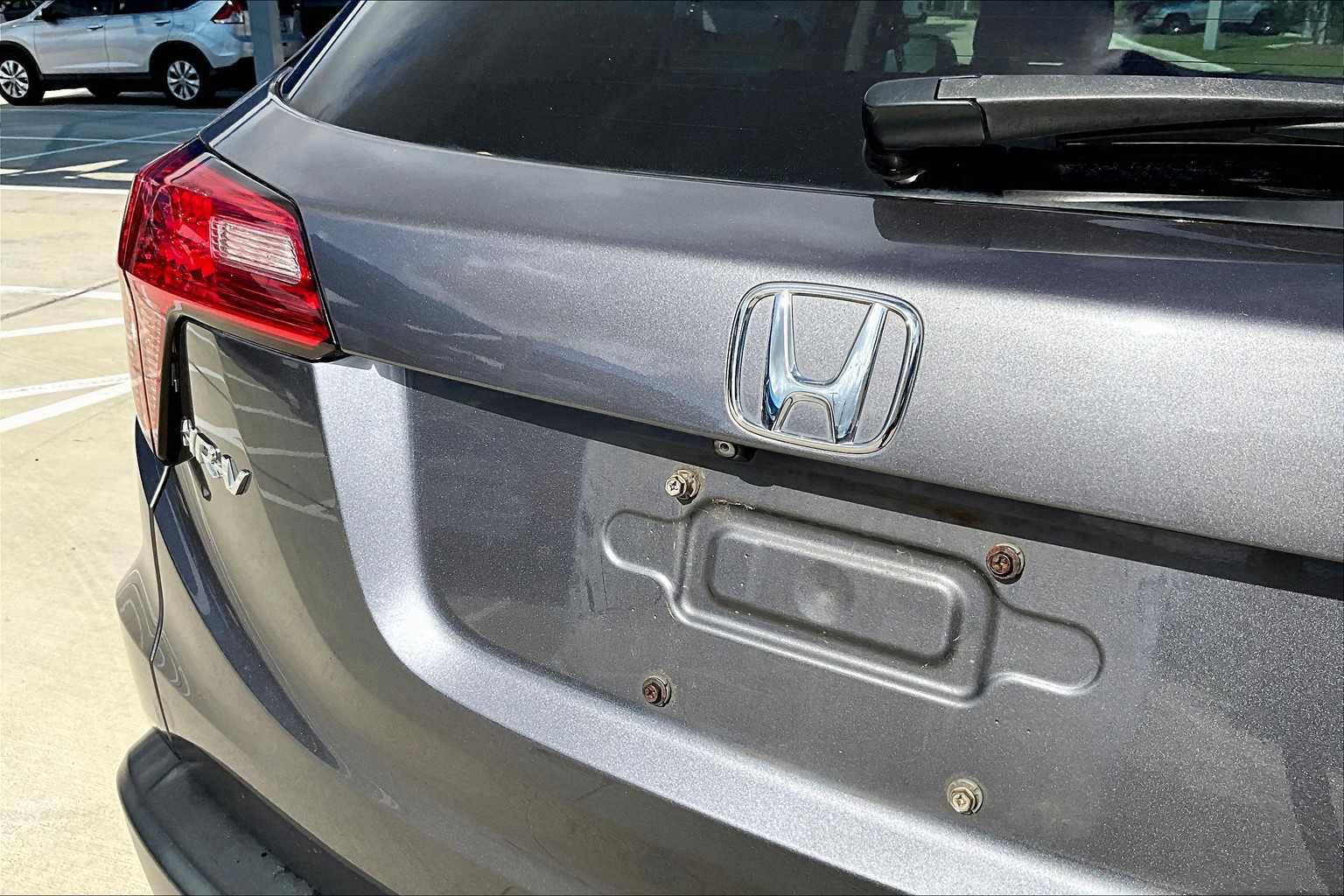 Used 2017 Honda HR-V EX image 31