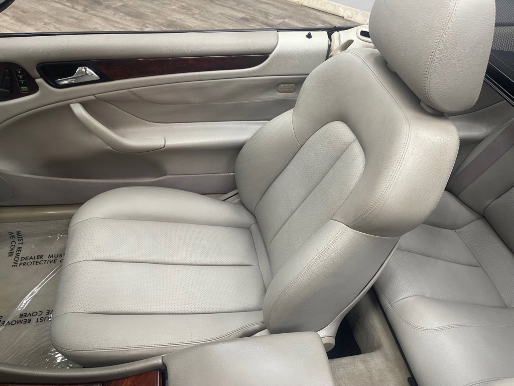 Used 1999 Mercedes-Benz CLK 320 Cabriolet image 20