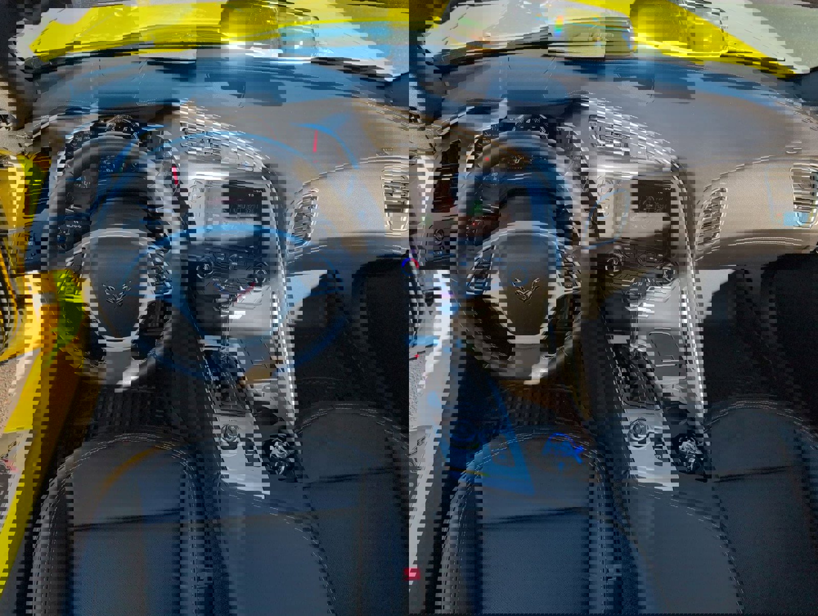 Used 2015 Chevrolet Corvette Stingray Convertible image 20