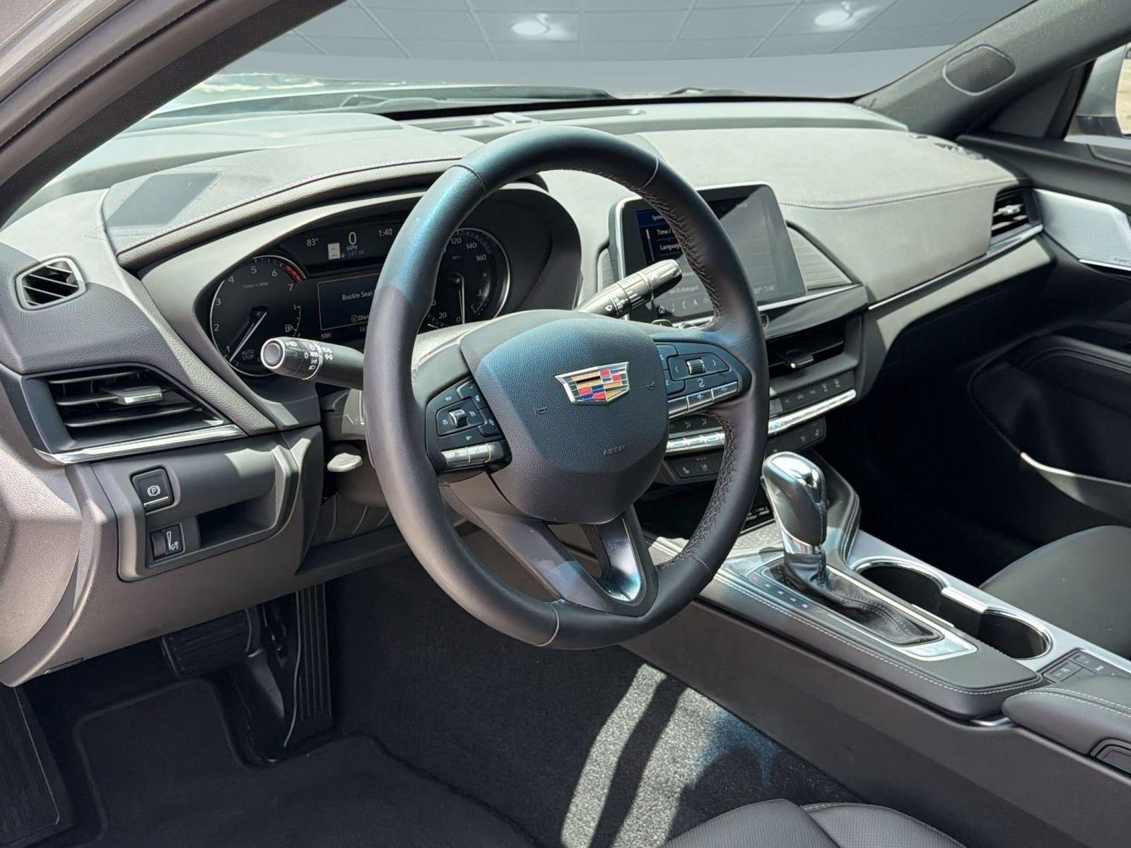 Used 2025 Cadillac CT4 Premium Luxury RWD image 4