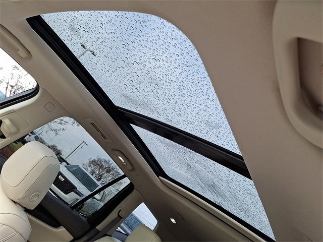 Certified 2024 Cadillac XT6 Premium Luxury image 12