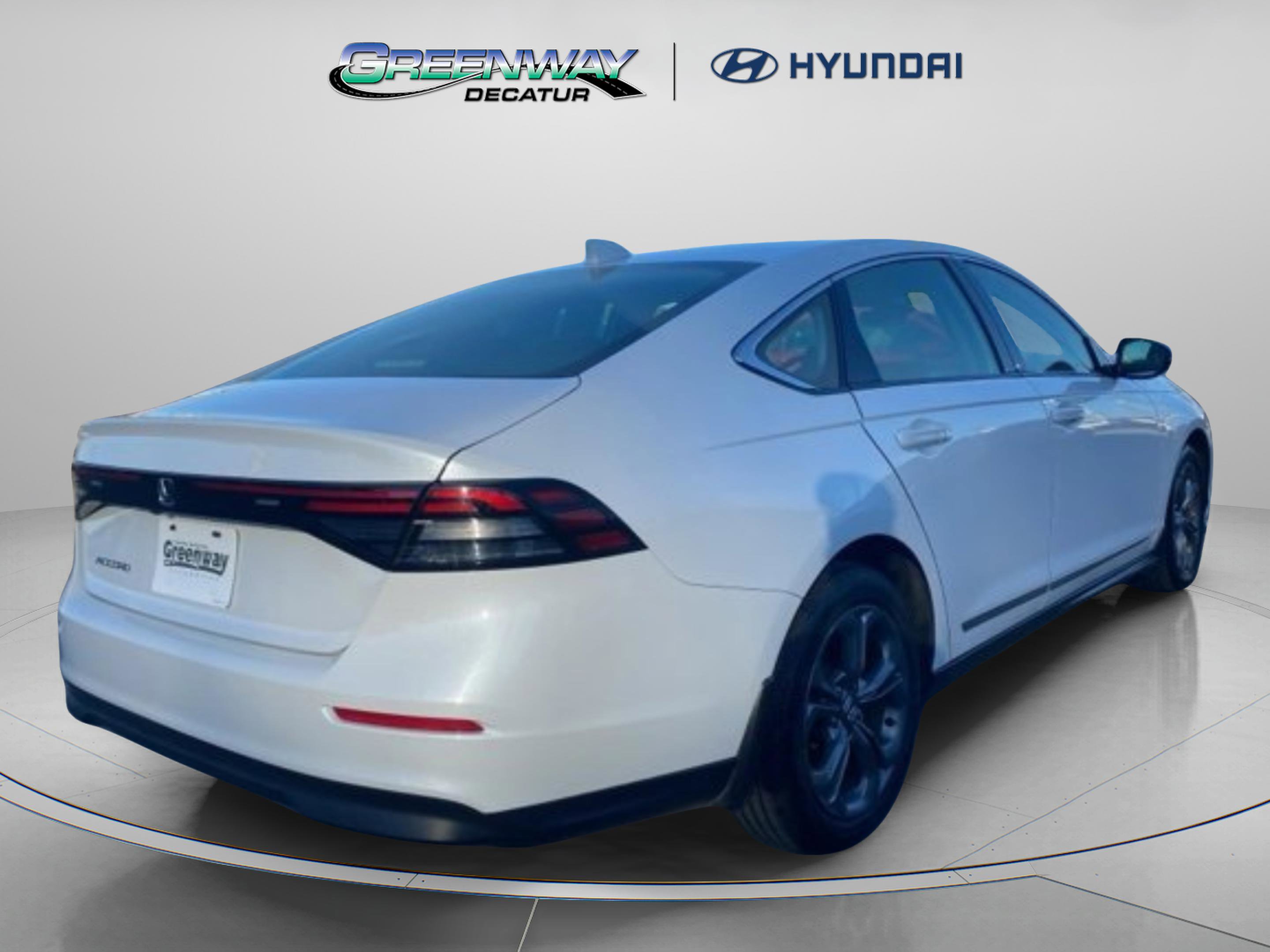 Used 2024 Honda Accord EX image 9