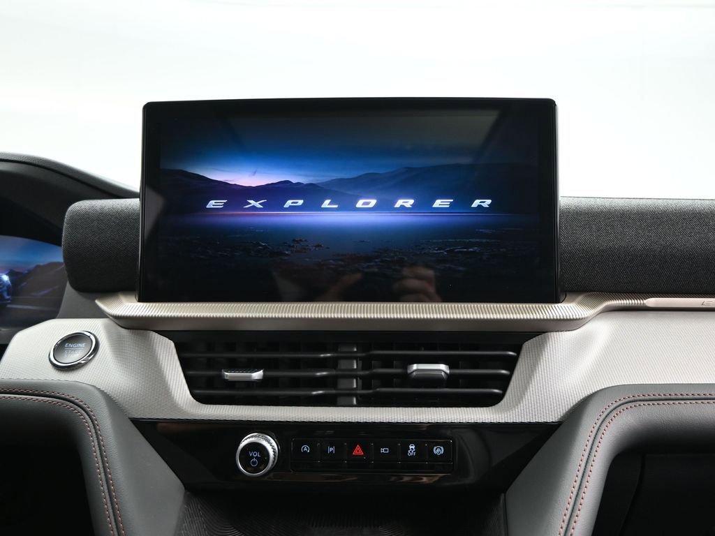 New 2025 Ford Explorer Active w/ Active Comfort Package image 15