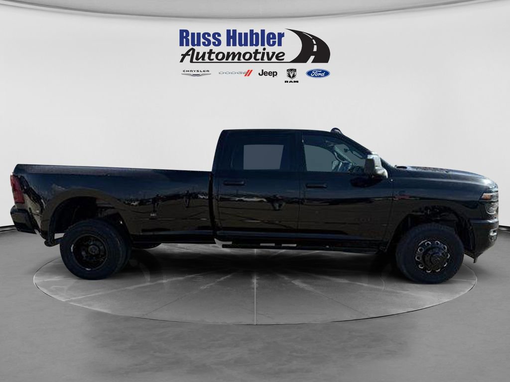New 2026 RAM 3500 Laramie AWD/4WD image 7