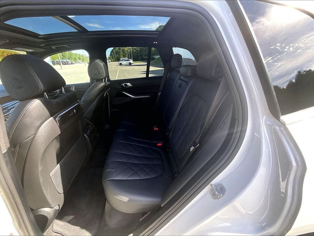 Used 2026 BMW X5 xDrive40i AWD/4WD image 15