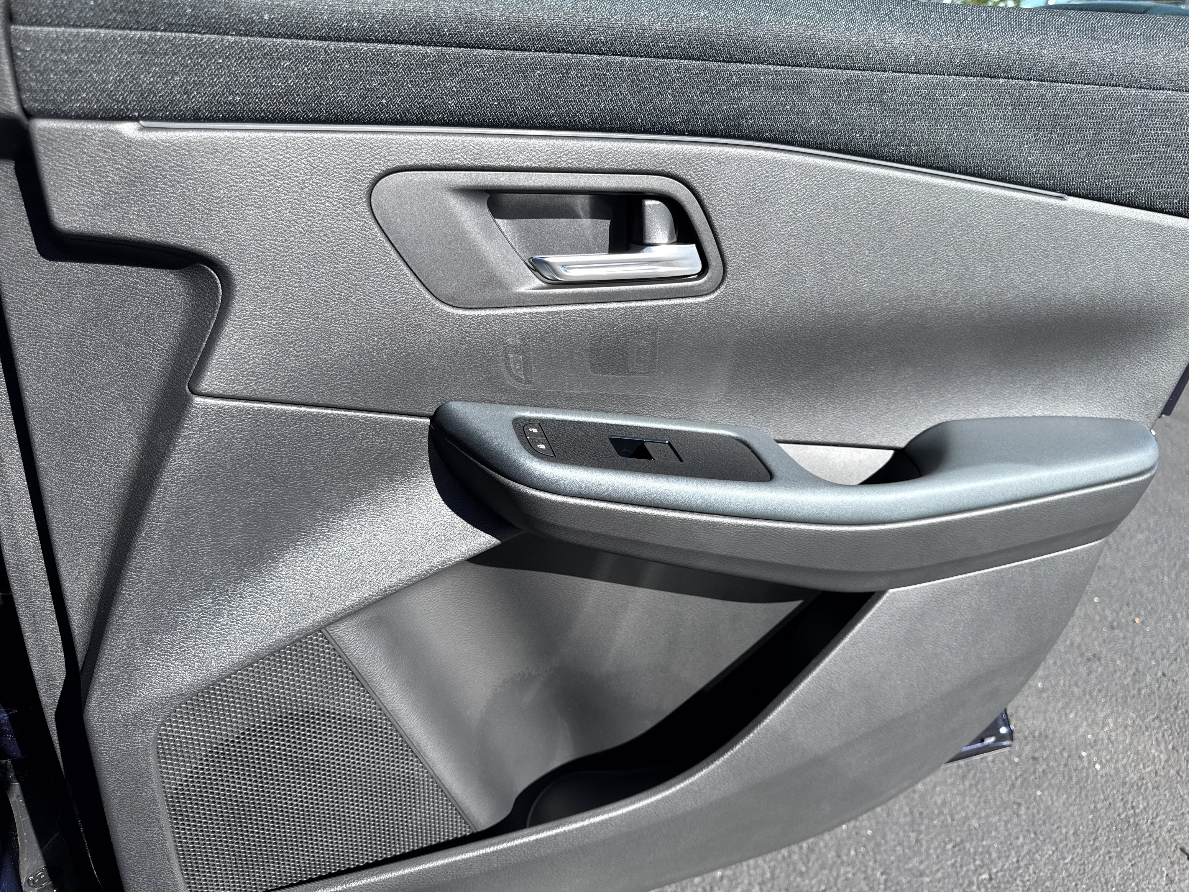 New 2026 Nissan Leaf SV+ w/ Floor Mat Package (SV+) FWD image 21