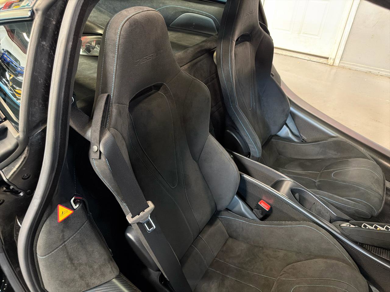 Used 2021 McLaren 765LT RWD image 35