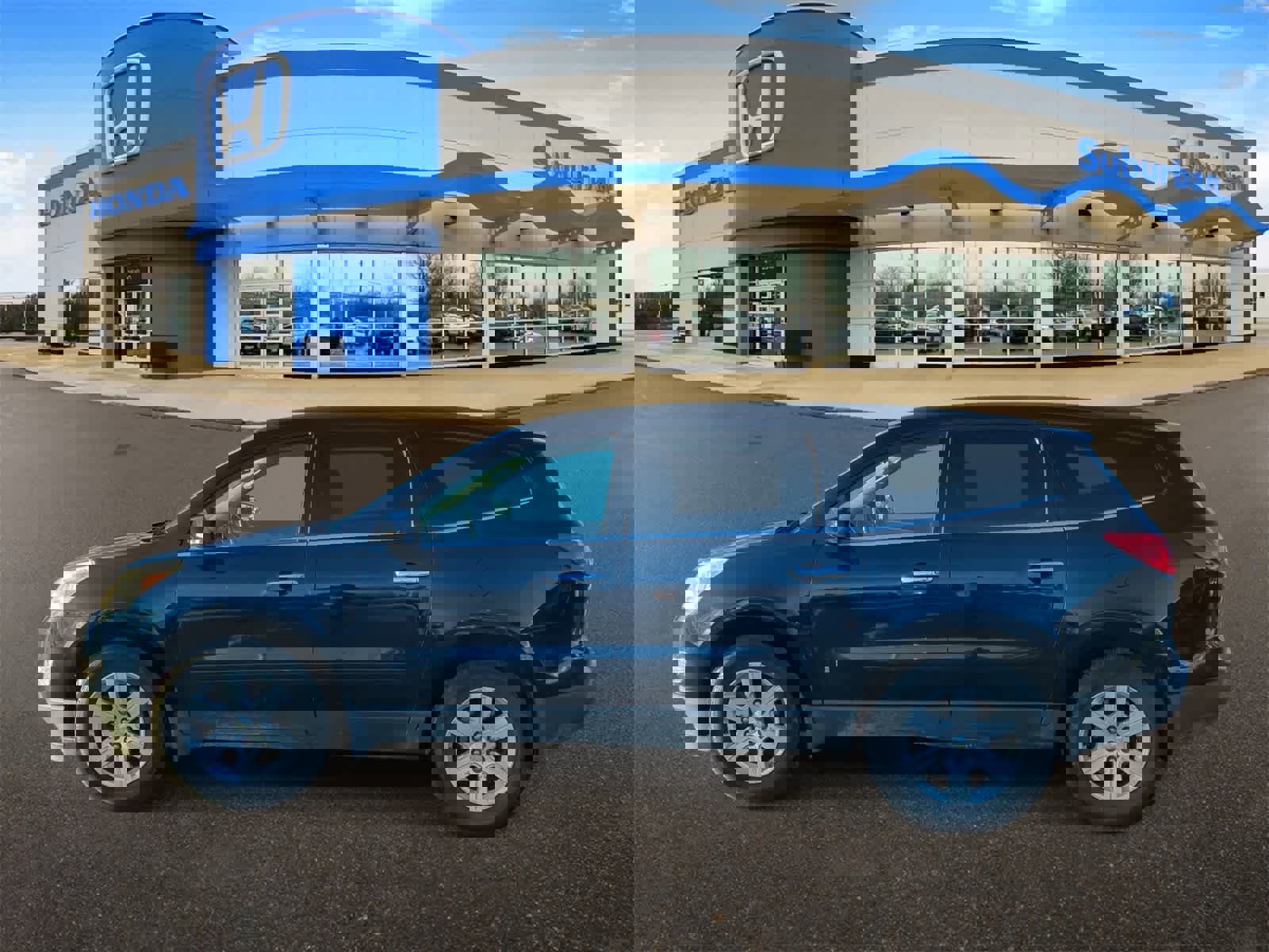 Used 2010 Chevrolet Traverse LT w/ Personal Connectivity Package image 5