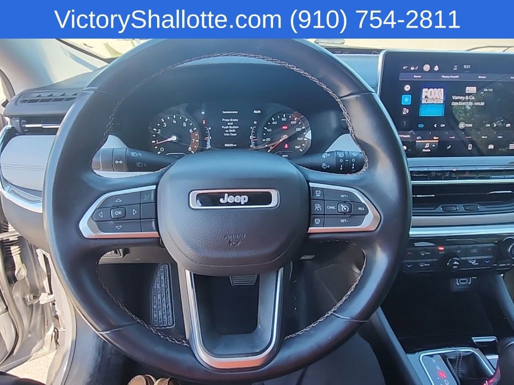 Used 2022 Jeep Compass Limited AWD/4WD image 9