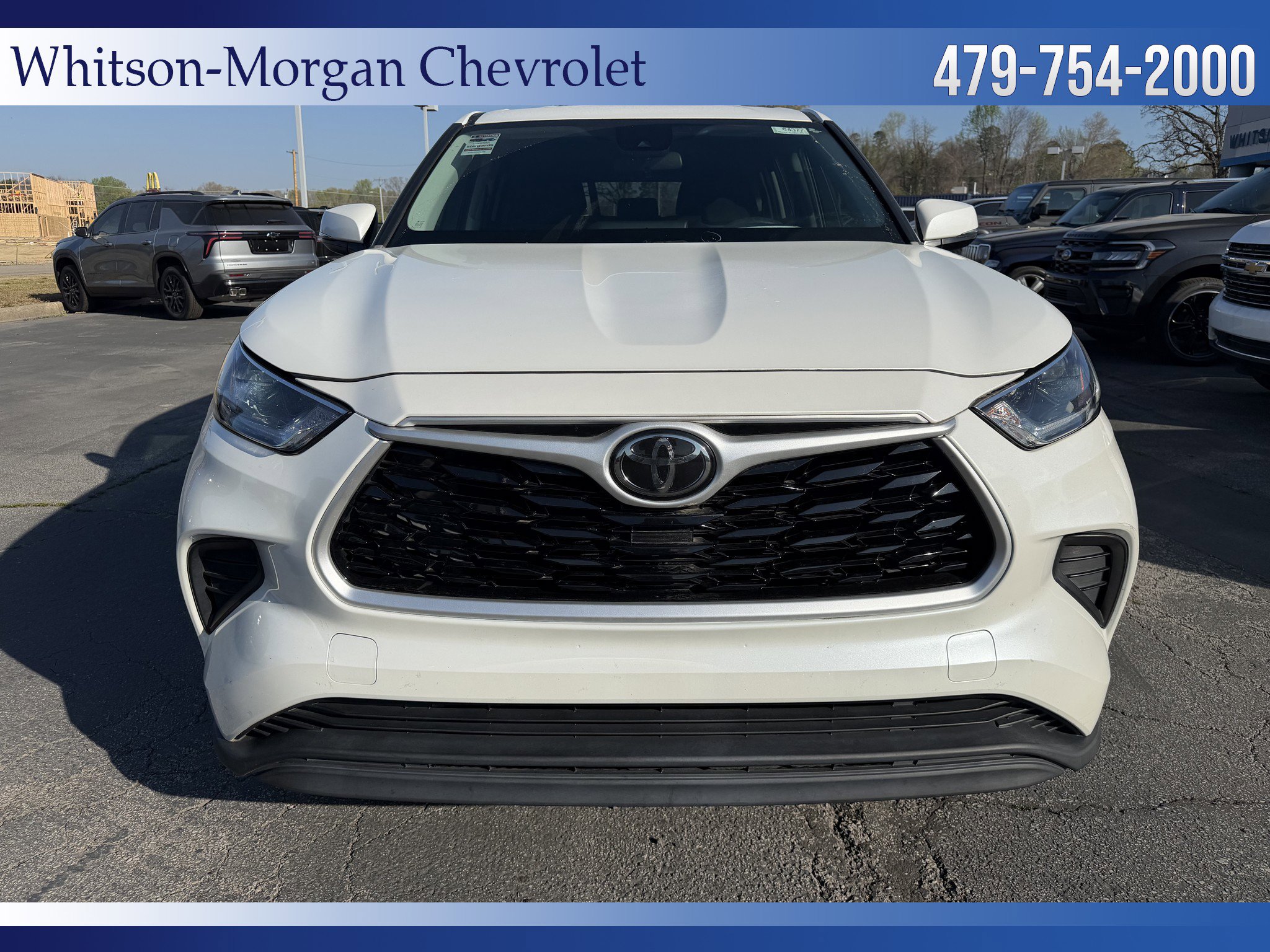 Used 2021 Toyota Highlander L image 2