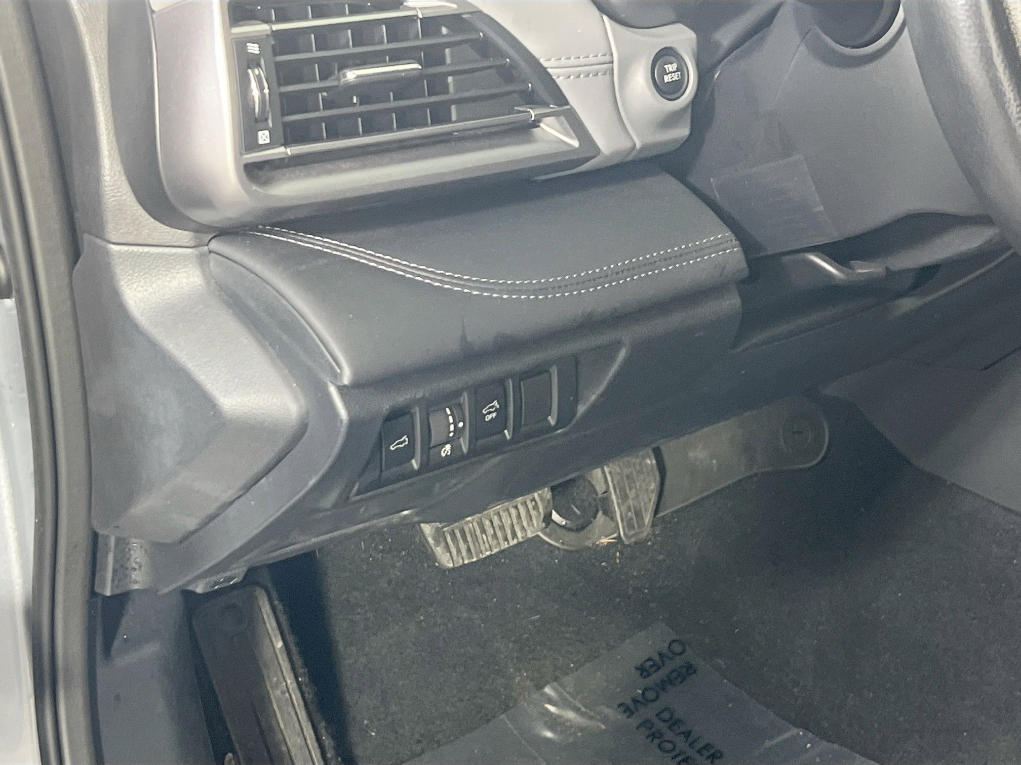 Used 2022 Subaru Outback Limited XT image 10