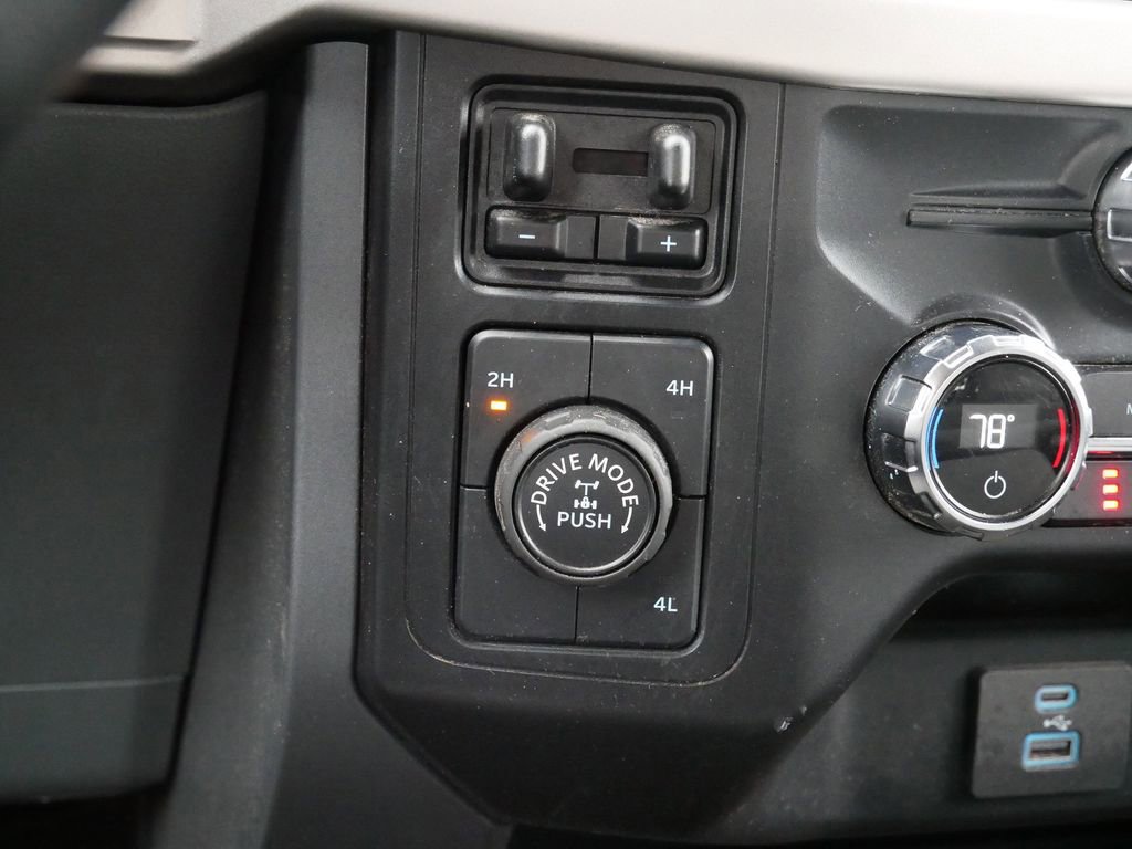 Used 2021 Ford F150 XLT w/ Equipment Group 302A High image 38