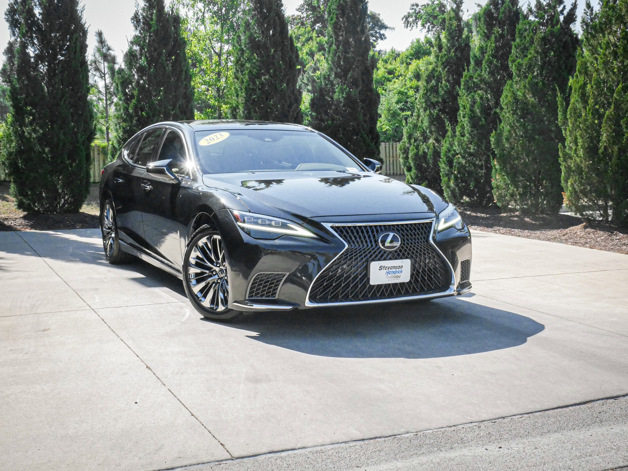 Used 2023 Lexus LS 500 AWD w/ Interior Upgrade Package image 2
